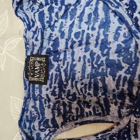 Ladies Vamp Top - Picture 2 of 6